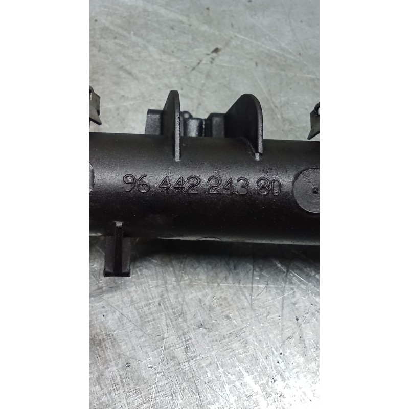 Recambio de rampa inyectora para peugeot 207/207+ (wa_, wc_) 1.4 16v referencia OEM IAM 9652451580 9644224380 06