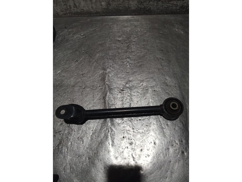Recambio de brazo suspension inferior trasero derecho para toyota c-hr (_x1_) 1.8 hybrid (zyx10_, zyx11_) referencia OEM IAM   1