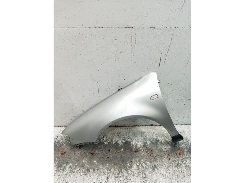 Recambio de aleta delantera izquierda para audi a3 (8l1) 1.6 referencia OEM IAM   2000