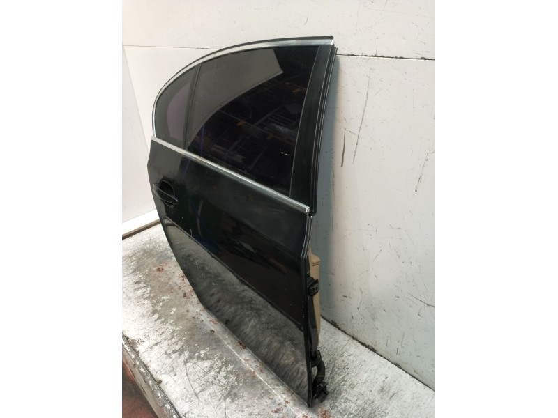 Recambio de puerta trasera derecha para bmw 5 (e60) 530 d referencia OEM IAM  5P 2003
