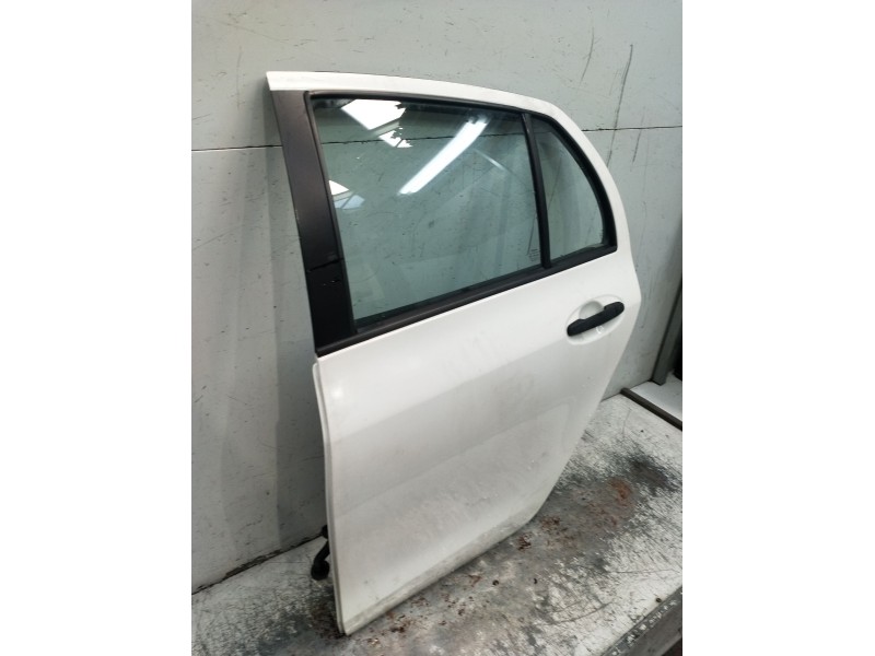Recambio de puerta trasera izquierda para toyota yaris (_p9_) 1.0 vvt-i (ksp90_) referencia OEM IAM  5P 