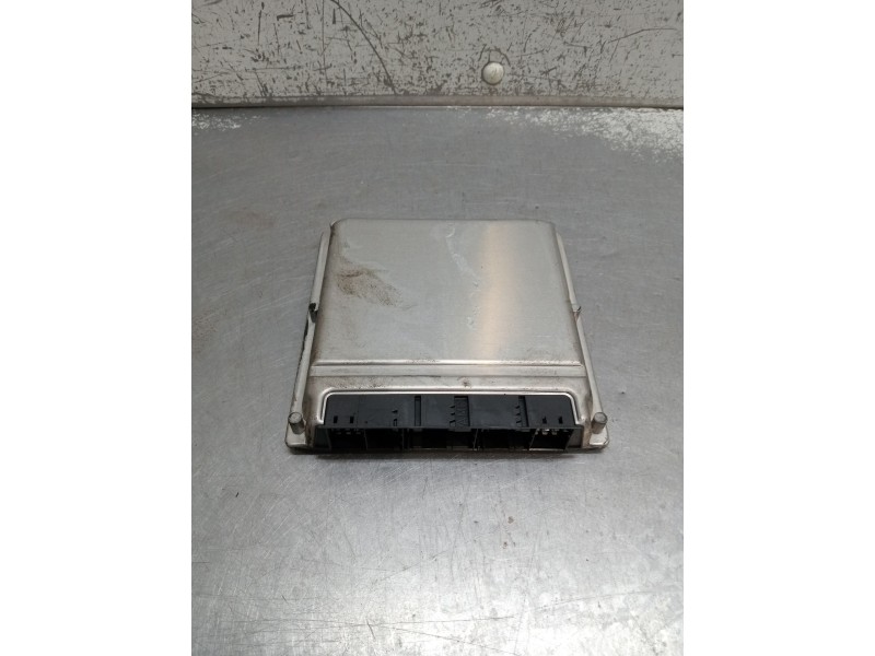 Recambio de centralita motor uce para mercedes-benz clase c (w203) c 220 cdi (203.006) referencia OEM IAM A6111532379 0281010527