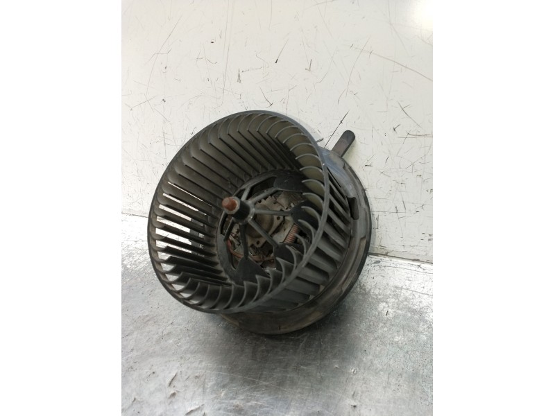 Recambio de motor calefaccion para volkswagen golf vi (5k1) 1.6 tdi referencia OEM IAM 3C1820015Q 3C0907521F F011500081 2009