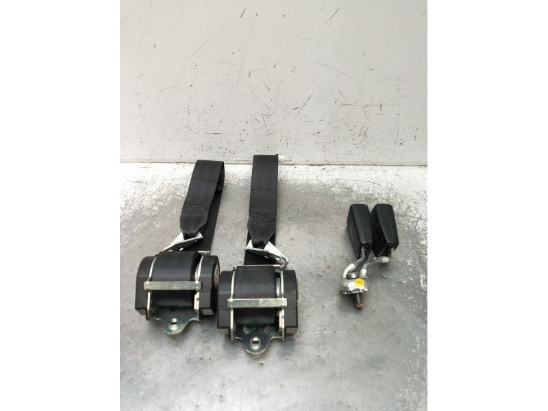 Recambio de juego cinturones trasero para volkswagen golf vi (5k1) 1.6 tdi referencia OEM IAM  5P 2009