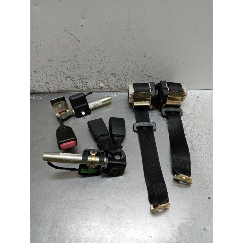 Recambio de juego cinturones trasero para mercedes-benz clase c (w203) c 220 cdi (203.006) referencia OEM IAM   2000 4P