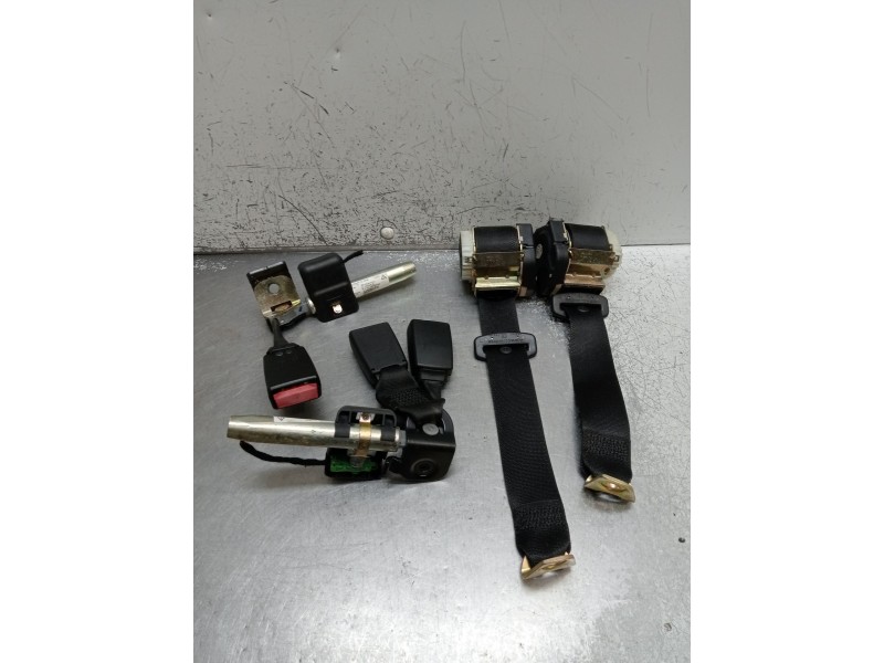 Recambio de juego cinturones trasero para mercedes-benz clase c (w203) c 220 cdi (203.006) referencia OEM IAM   2000 4P