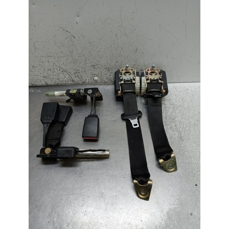 Recambio de juego cinturones trasero para mercedes-benz clase c (w203) c 220 cdi (203.006) referencia OEM IAM   2000 4P
