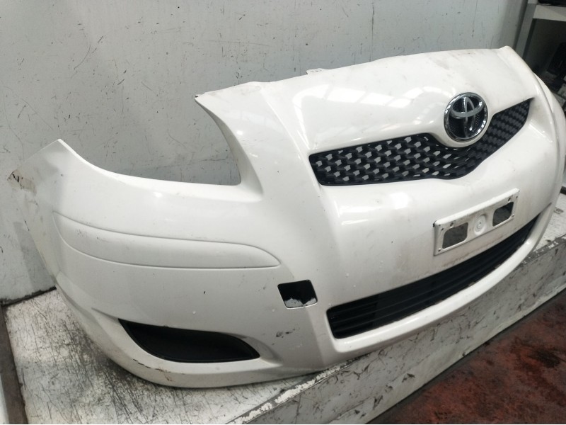 Recambio de paragolpes delantero para toyota yaris (_p9_) 1.0 vvt-i (ksp90_) referencia OEM IAM  VER FOTOS 