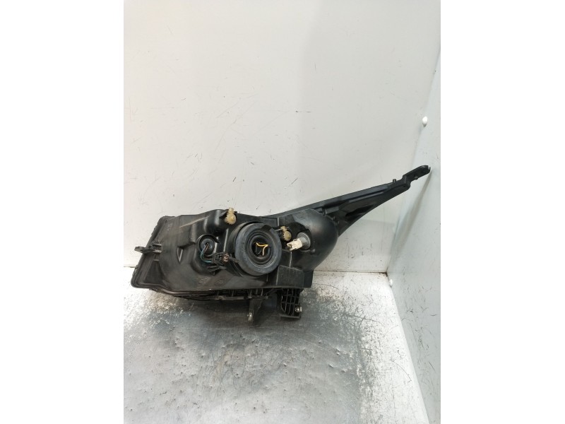 Recambio de faro derecho para chevrolet cruze (j300) 1.8 referencia OEM IAM   