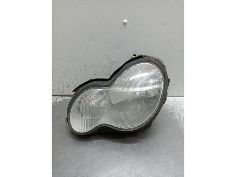 Recambio de faro izquierdo para mercedes-benz clase c (w203) c 220 cdi (203.006) referencia OEM IAM 0301166201 A2038200161 2000