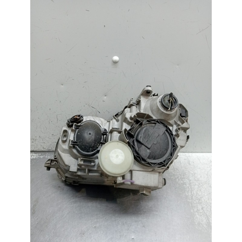 Recambio de faro derecho para mercedes-benz clase c (w203) c 220 cdi (203.006) referencia OEM IAM 0301166202 A2038200261 2000