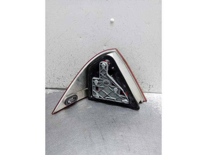 Recambio de piloto trasero derecho para mercedes-benz clase c (w203) c 220 cdi (203.006) referencia OEM IAM   2000