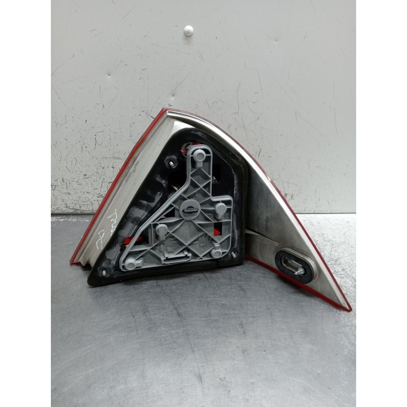 Recambio de piloto trasero izquierdo para mercedes-benz clase c (w203) c 220 cdi (203.006) referencia OEM IAM 2038200164L  2000