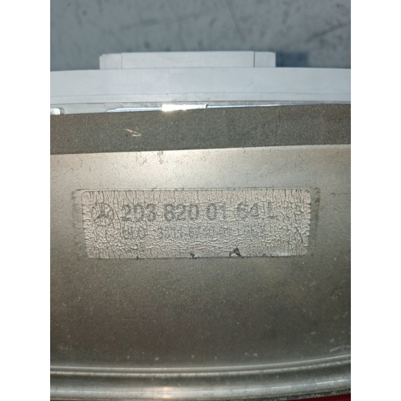 Recambio de piloto trasero izquierdo para mercedes-benz clase c (w203) c 220 cdi (203.006) referencia OEM IAM 2038200164L  2000
