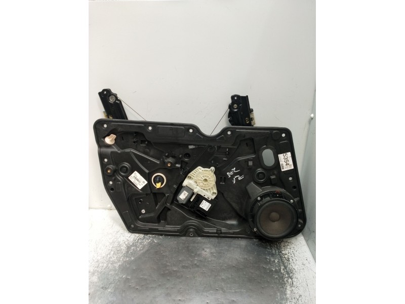 Recambio de elevalunas delantero izquierdo para volkswagen golf vi (5k1) 1.6 tdi referencia OEM IAM 5K1837729T 5P 5K0837461D 200