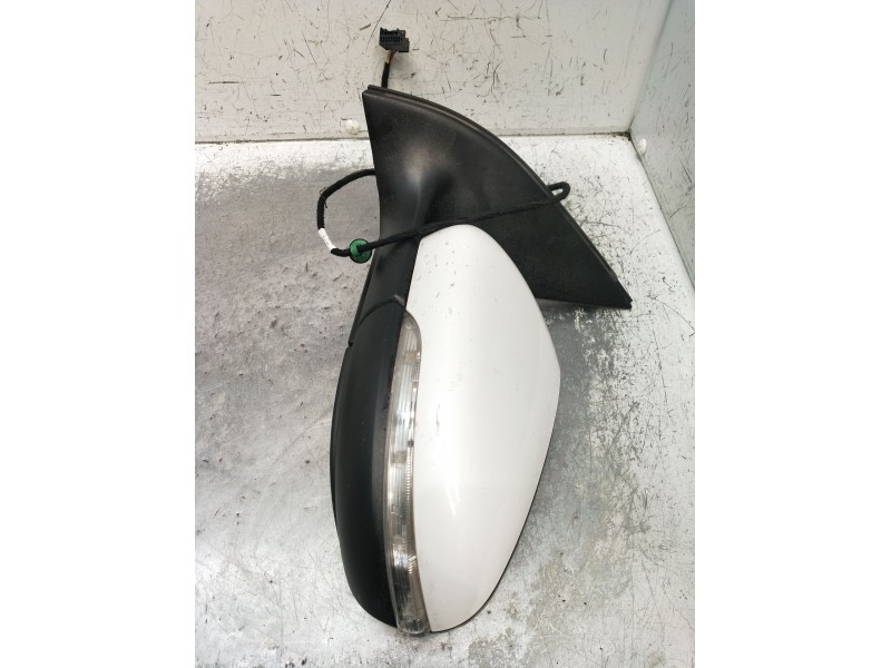 Recambio de retrovisor izquierdo para volkswagen golf vi (5k1) 1.6 tdi referencia OEM IAM  ELÉCTRICO 2009
