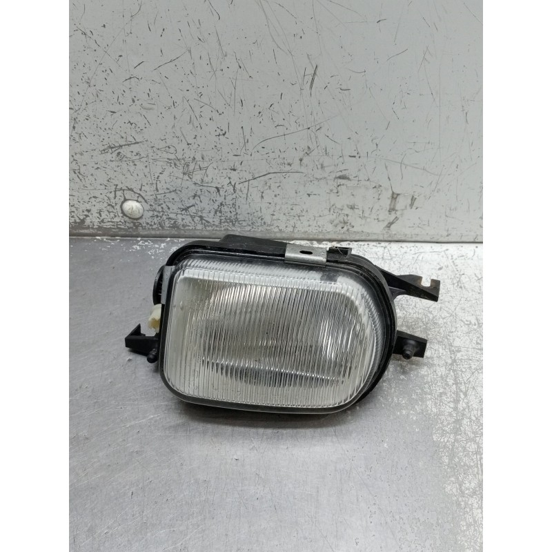 Recambio de faro antiniebla derecho para mercedes-benz clase c (w203) c 220 cdi (203.006) referencia OEM IAM   2000