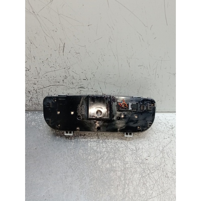 Recambio de mando calefaccion / aire acondicionado para mercedes-benz clase c (w203) c 220 cdi (203.006) referencia OEM IAM 2038