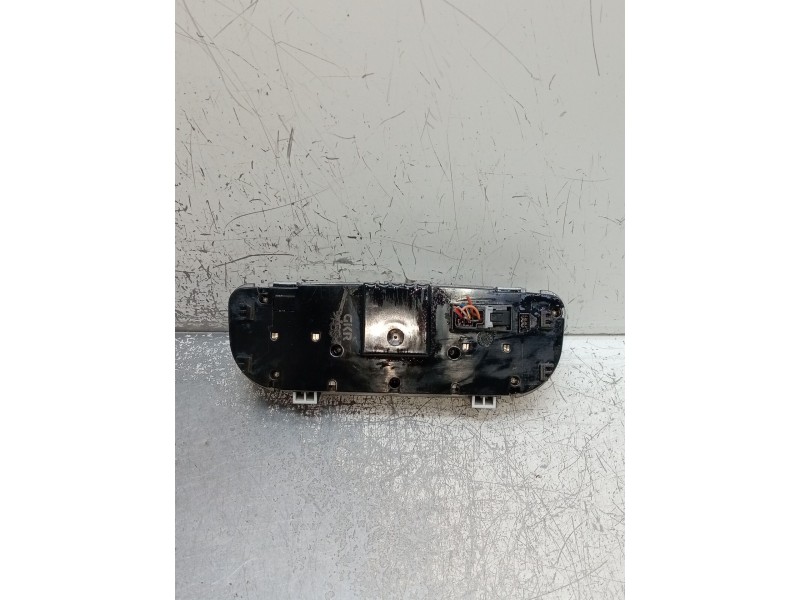 Recambio de mando calefaccion / aire acondicionado para mercedes-benz clase c (w203) c 220 cdi (203.006) referencia OEM IAM 2038