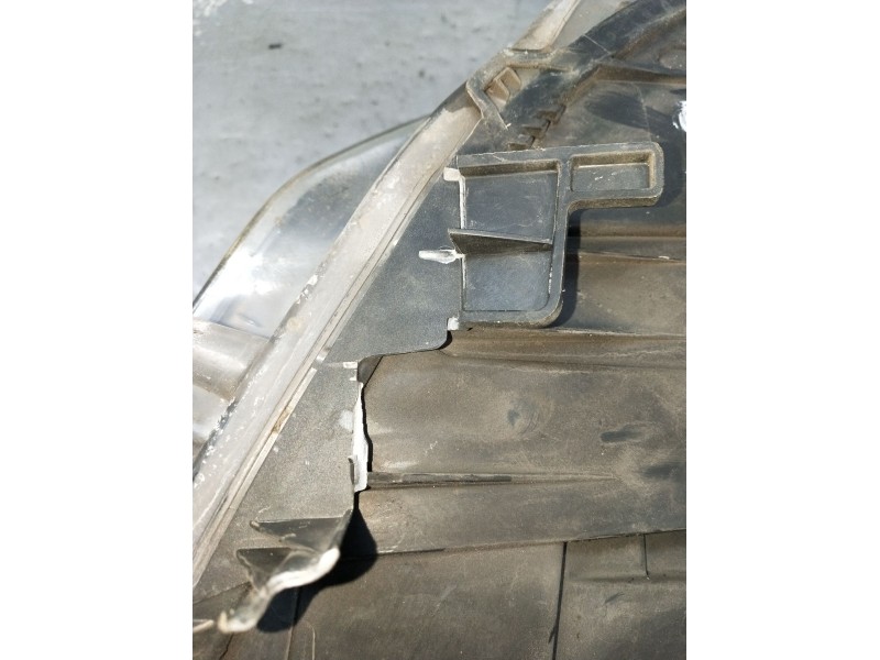 Recambio de faro izquierdo para renault laguna iii (bt0/1) 1.5 dci (bt00, bt0a, bt0t, bt1j) referencia OEM IAM 260601102R 899052