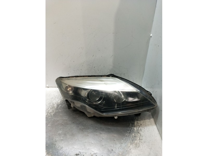 Recambio de faro derecho para renault laguna iii (bt0/1) 1.5 dci (bt00, bt0a, bt0t, bt1j) referencia OEM IAM 260105823R 89905212