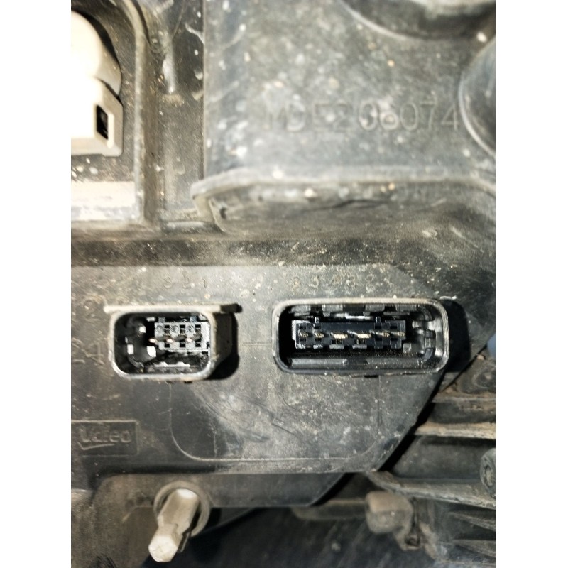 Recambio de faro derecho para renault laguna iii (bt0/1) 1.5 dci (bt00, bt0a, bt0t, bt1j) referencia OEM IAM 260105823R 89905212