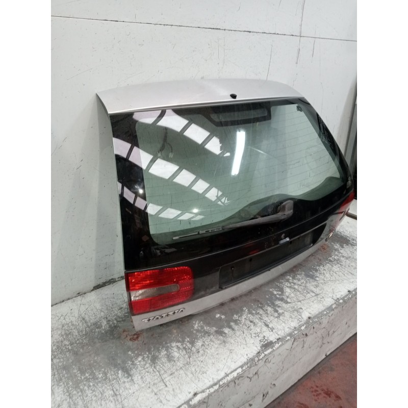 Recambio de porton trasero para volvo v40 station wagon (645) 1.9 di referencia OEM IAM   5P