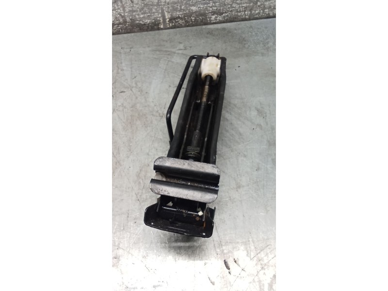 Recambio de gato para ford ka (rb_) 1.3 i referencia OEM IAM 98AB17080DA  96