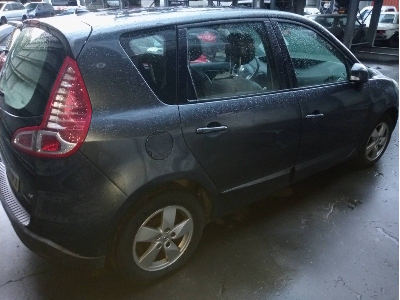 renault scenic iii del año 2011
