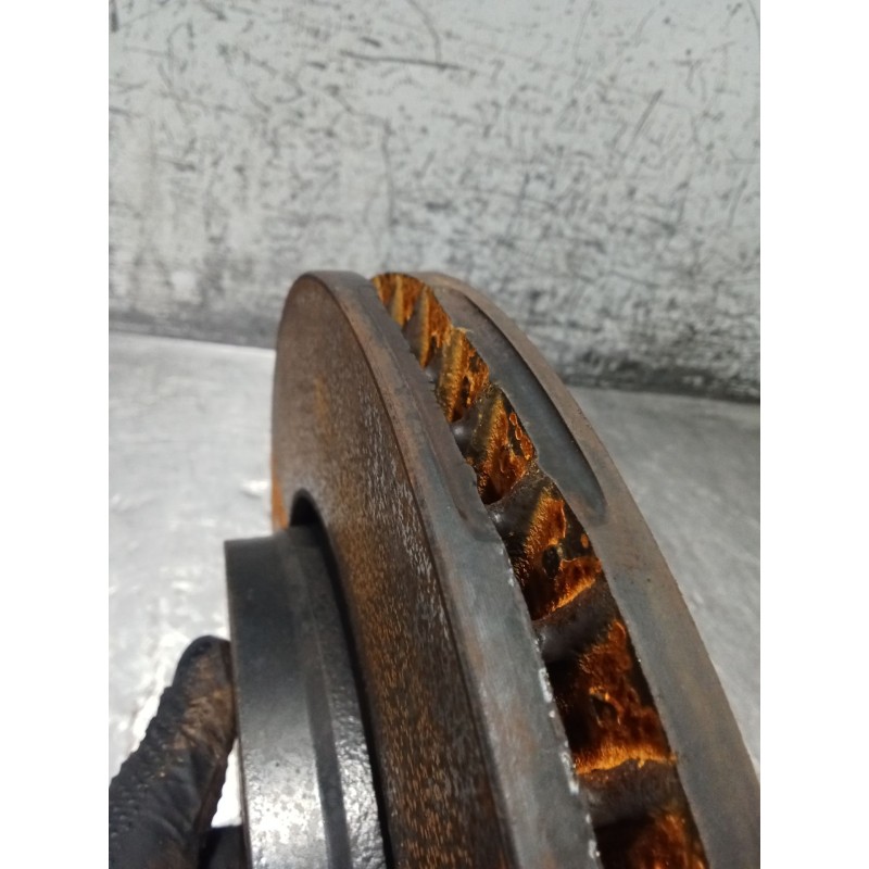 Recambio de disco freno delantero para toyota c-hr (_x1_) 1.8 hybrid (zyx10_, zyx11_) referencia OEM IAM   16