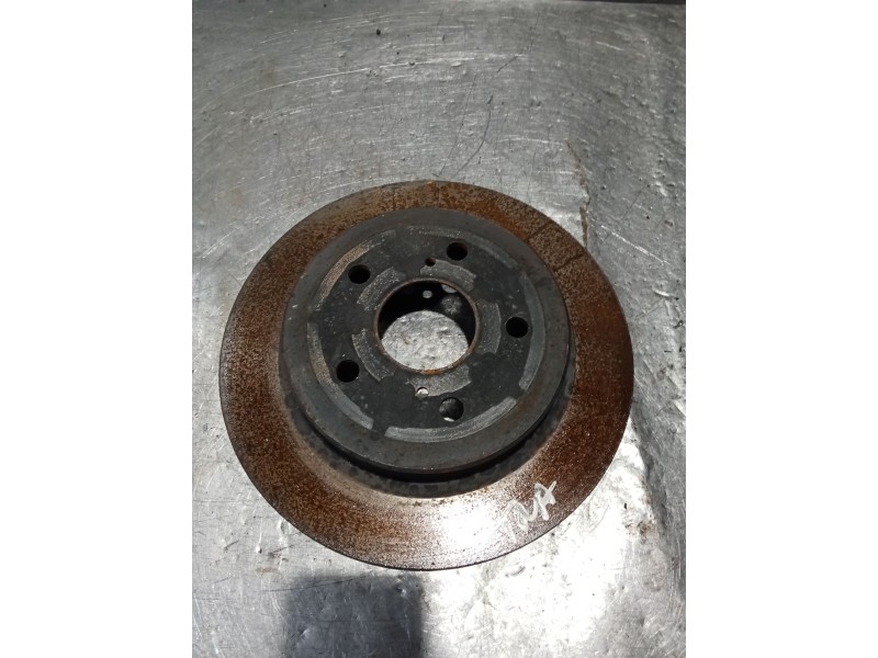 Recambio de disco freno trasero para toyota c-hr (_x1_) 1.8 hybrid (zyx10_, zyx11_) referencia OEM IAM   16