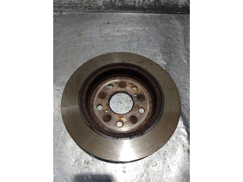 Recambio de disco freno trasero para toyota c-hr (_x1_) 1.8 hybrid (zyx10_, zyx11_) referencia OEM IAM   16