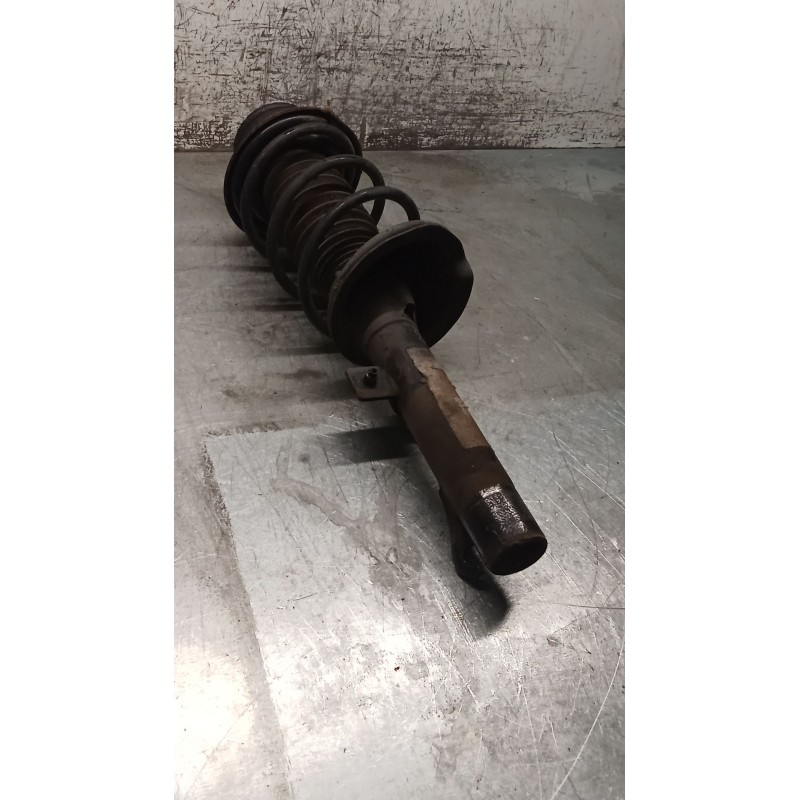 Recambio de amortiguador delantero izquierdo para ford ka (rb_) 1.3 i referencia OEM IAM   96