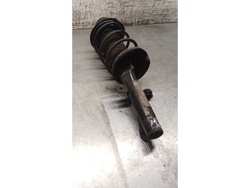 Recambio de amortiguador delantero derecho para ford ka (rb_) 1.3 i referencia OEM IAM   96