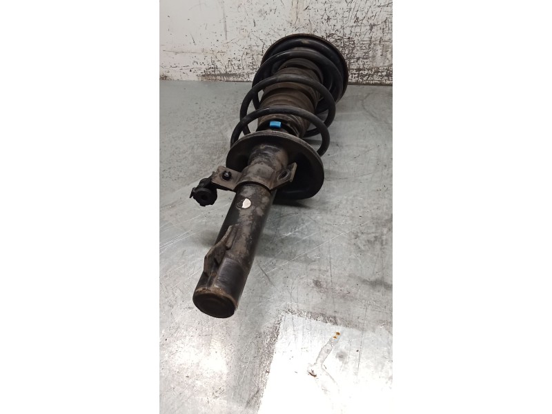 Recambio de amortiguador delantero derecho para ford ka (rb_) 1.3 i referencia OEM IAM   96
