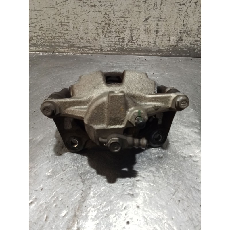 Recambio de pinza freno delantera derecha para toyota c-hr (_x1_) 1.8 hybrid (zyx10_, zyx11_) referencia OEM IAM   16