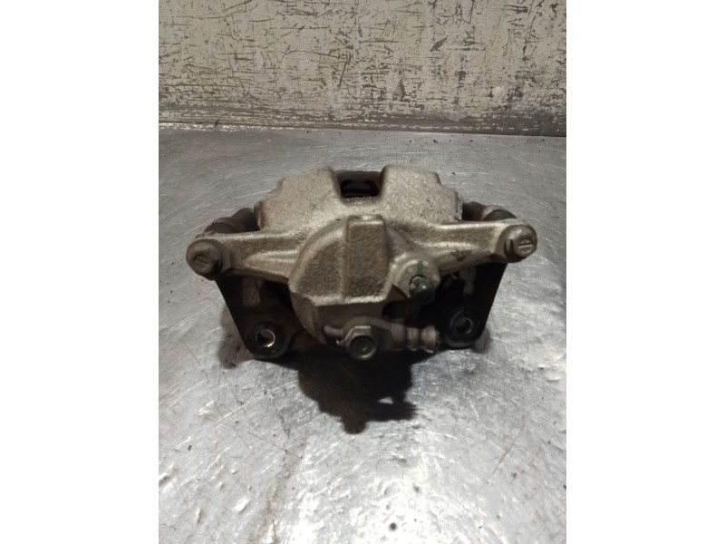 Recambio de pinza freno delantera derecha para toyota c-hr (_x1_) 1.8 hybrid (zyx10_, zyx11_) referencia OEM IAM   16
