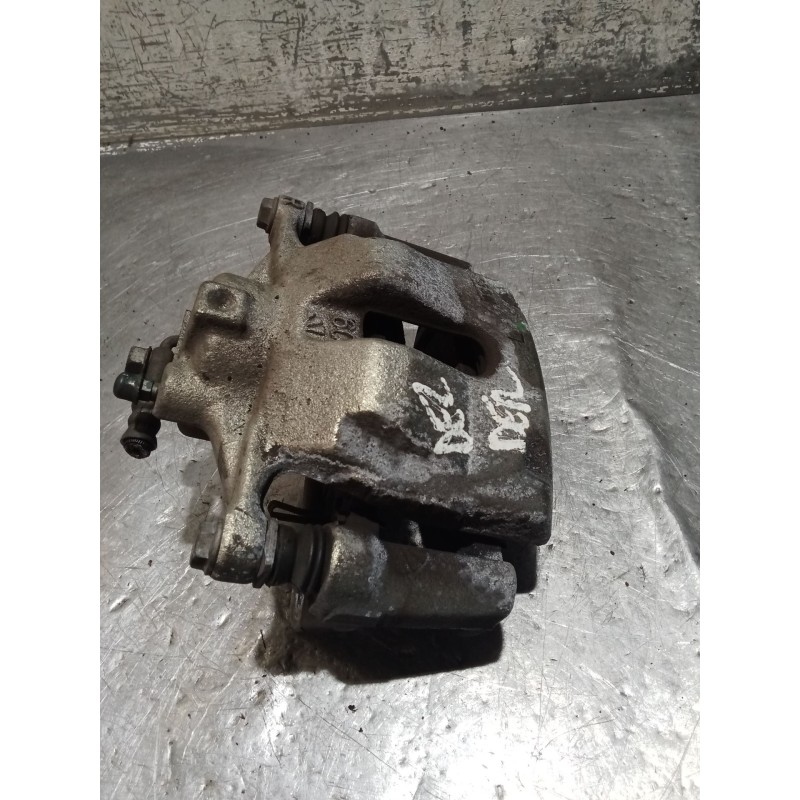 Recambio de pinza freno delantera derecha para toyota c-hr (_x1_) 1.8 hybrid (zyx10_, zyx11_) referencia OEM IAM   16