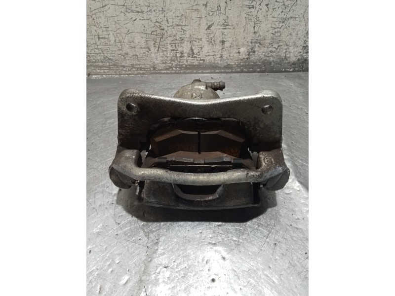 Recambio de pinza freno delantera derecha para toyota c-hr (_x1_) 1.8 hybrid (zyx10_, zyx11_) referencia OEM IAM   16