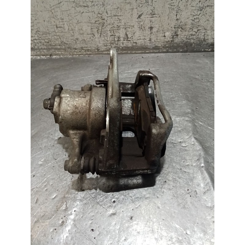Recambio de pinza freno delantera derecha para toyota c-hr (_x1_) 1.8 hybrid (zyx10_, zyx11_) referencia OEM IAM   16