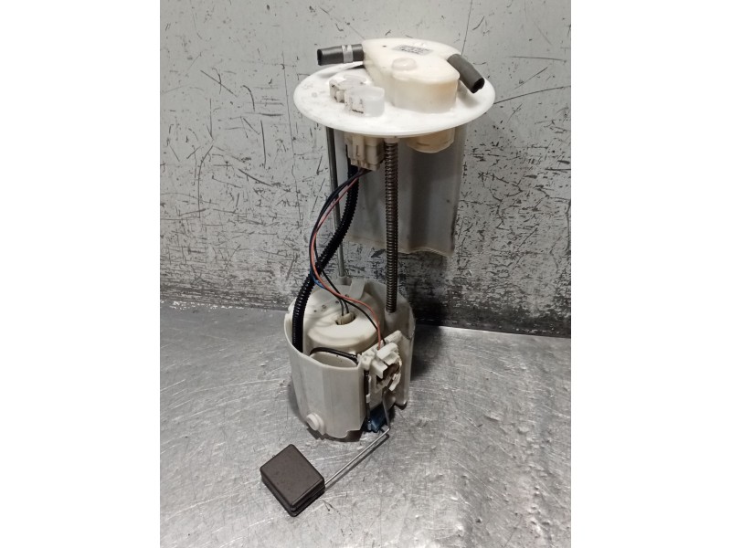 Recambio de bomba combustible para toyota yaris (_p9_) 1.0 vvt-i (ksp90_) referencia OEM IAM 770200D130  05