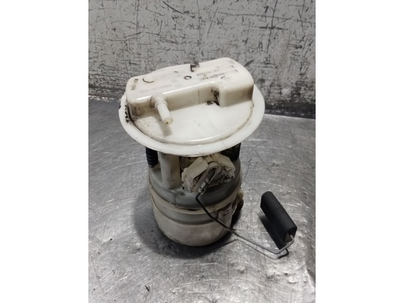 Recambio de bomba combustible para renault clio ii (bb_, cb_) 1.4 16v (b/cb0p, bb13) referencia OEM IAM 8200057574 0916659900 01