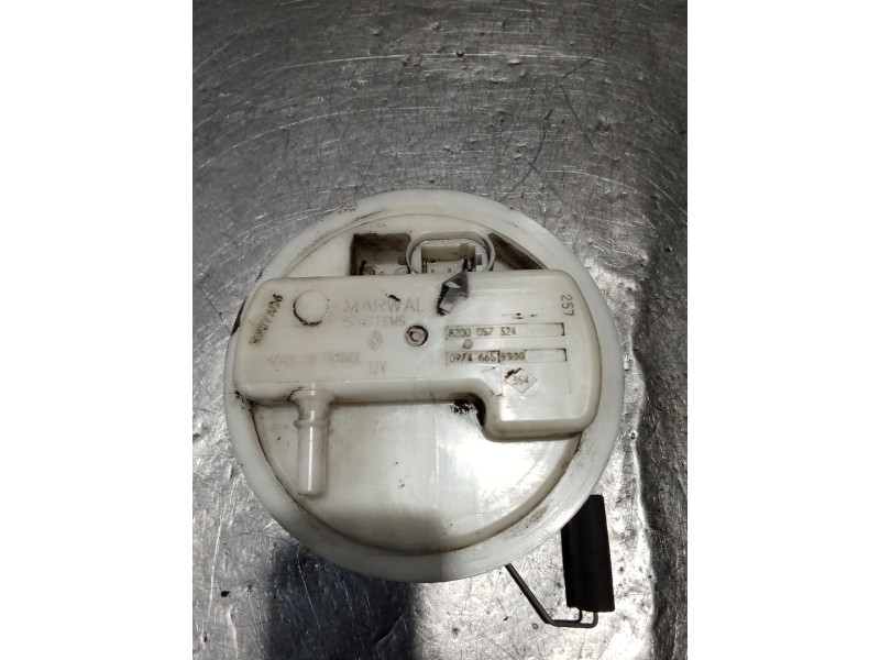 Recambio de bomba combustible para renault clio ii (bb_, cb_) 1.4 16v (b/cb0p, bb13) referencia OEM IAM 8200057574 0916659900 01