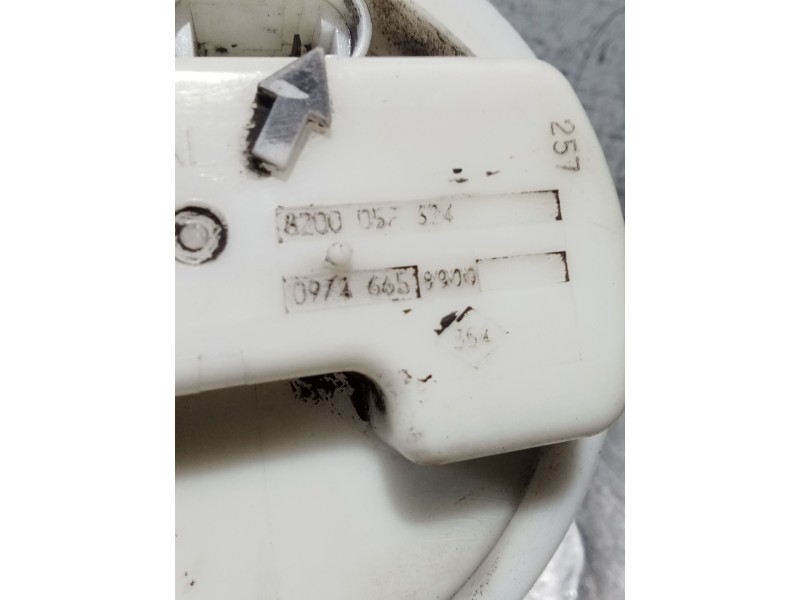 Recambio de bomba combustible para renault clio ii (bb_, cb_) 1.4 16v (b/cb0p, bb13) referencia OEM IAM 8200057574 0916659900 01