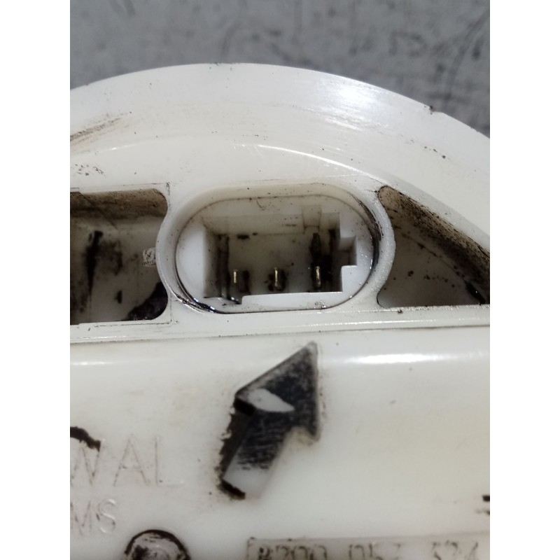 Recambio de bomba combustible para renault clio ii (bb_, cb_) 1.4 16v (b/cb0p, bb13) referencia OEM IAM 8200057574 0916659900 01