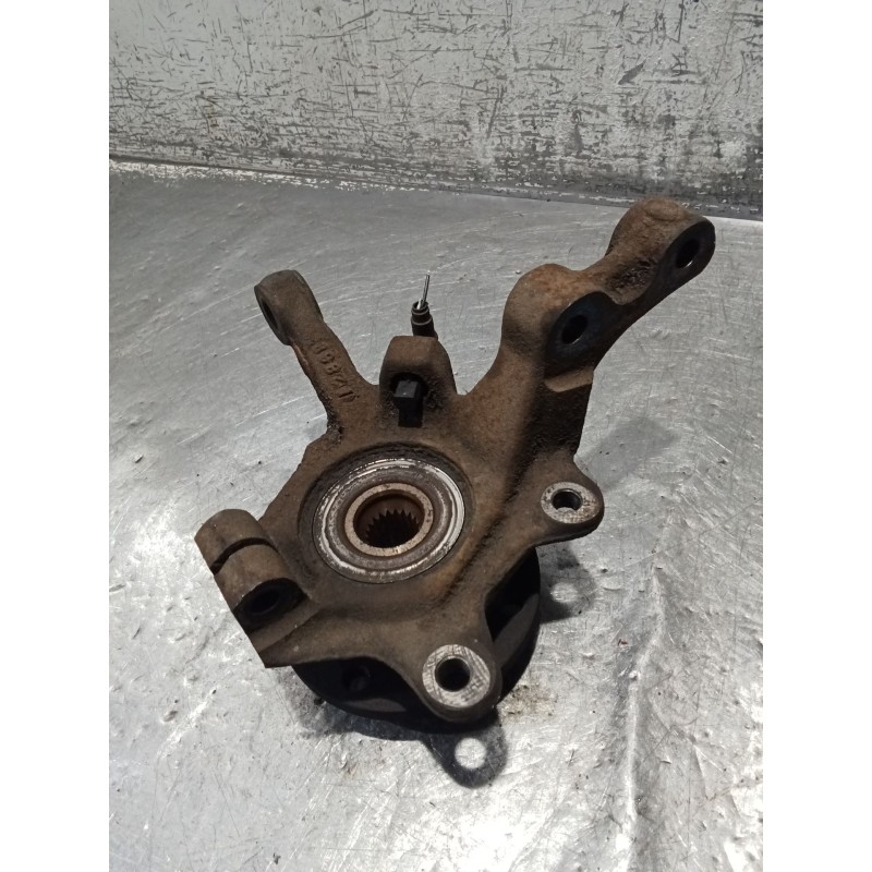 Recambio de mangueta delantera izquierda para renault clio ii (bb_, cb_) 1.4 16v (b/cb0p, bb13) referencia OEM IAM   01