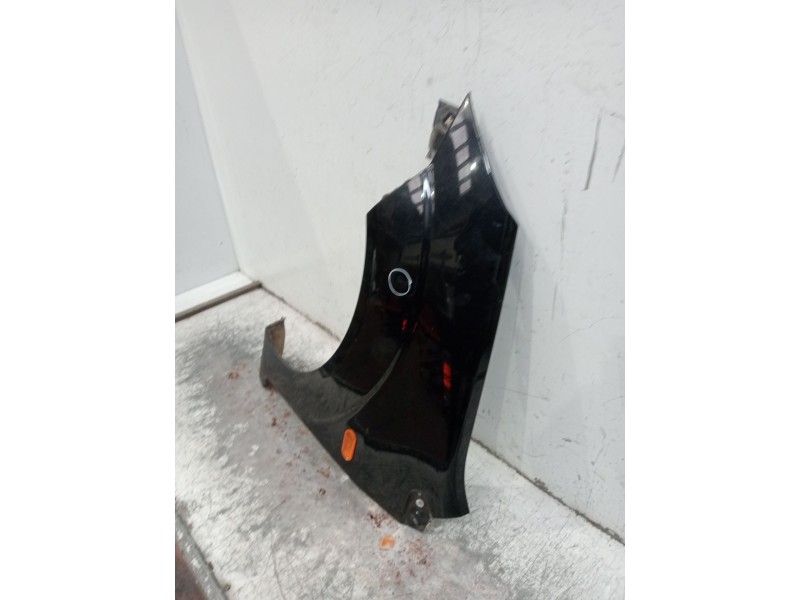 Recambio de aleta delantera izquierda para ford fiesta v (jh_, jd_) 1.6 tdci referencia OEM IAM   2005