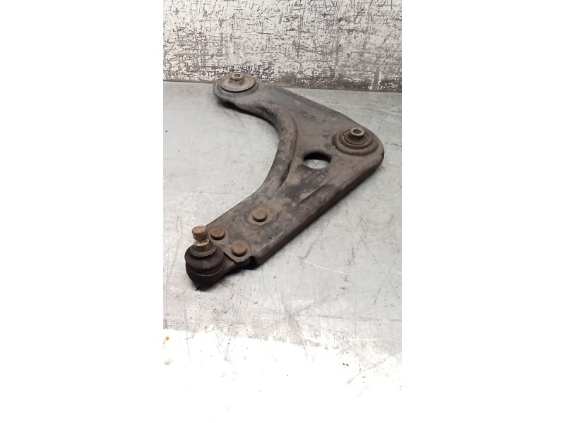 Recambio de brazo suspension inferior delantero derecho para ford ka (rb_) 1.3 i referencia OEM IAM 97KB3042EB  96