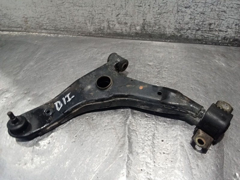 Recambio de brazo suspension inferior delantero izquierdo para volvo v40 station wagon (645) 1.9 di referencia OEM IAM   00