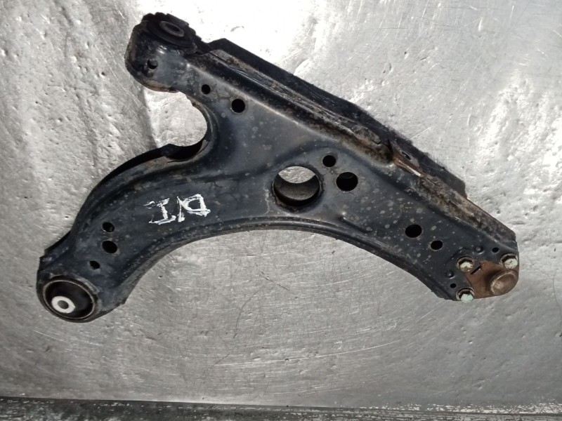 Recambio de brazo suspension inferior delantero izquierdo para audi a3 (8l1) 1.6 referencia OEM IAM   00